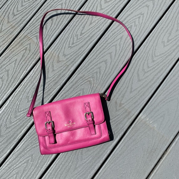 kate spade Handbags - Kate Spade Crossbody Purse